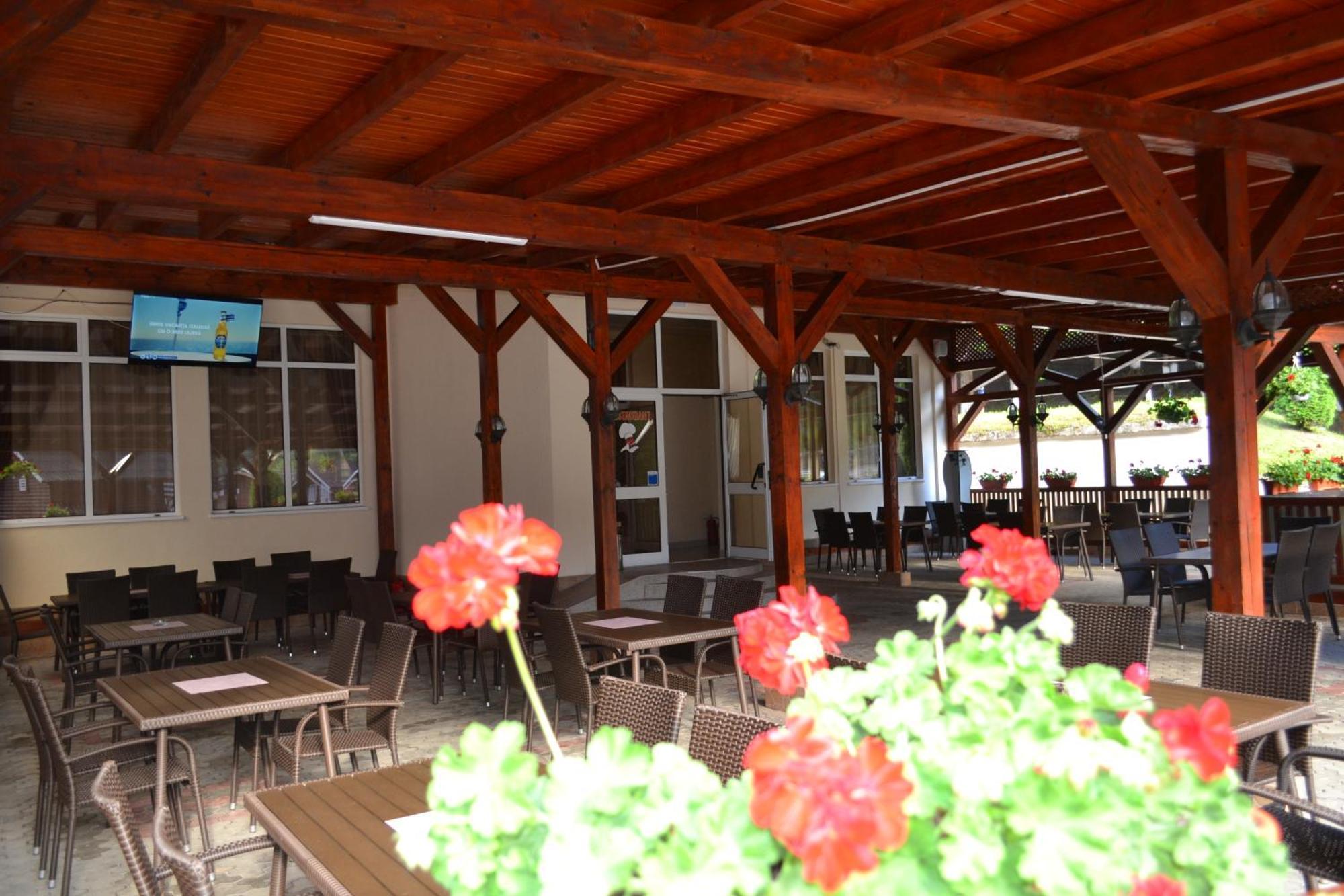 Motel Cristina Bicaz Extérieur photo